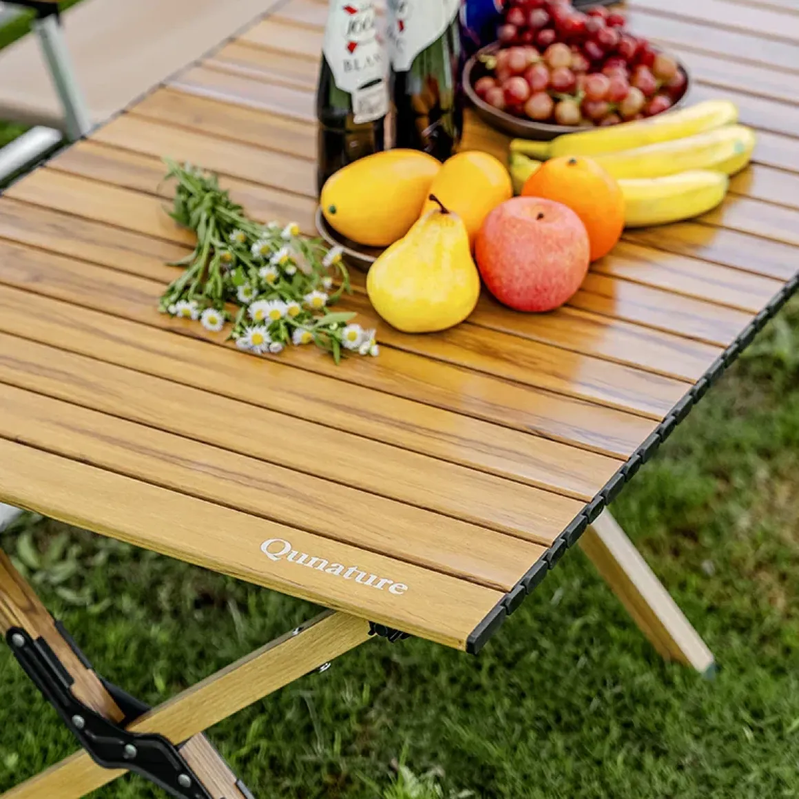 Qunature Lightweight Foldable Aluminum Table with Stable Triangular Structure