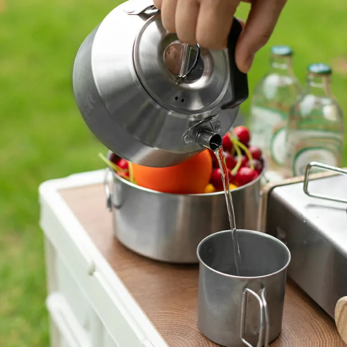 Qunature Stainless Steel Tea Set with Foldable Pot and Kettle for Outdoor Adventures