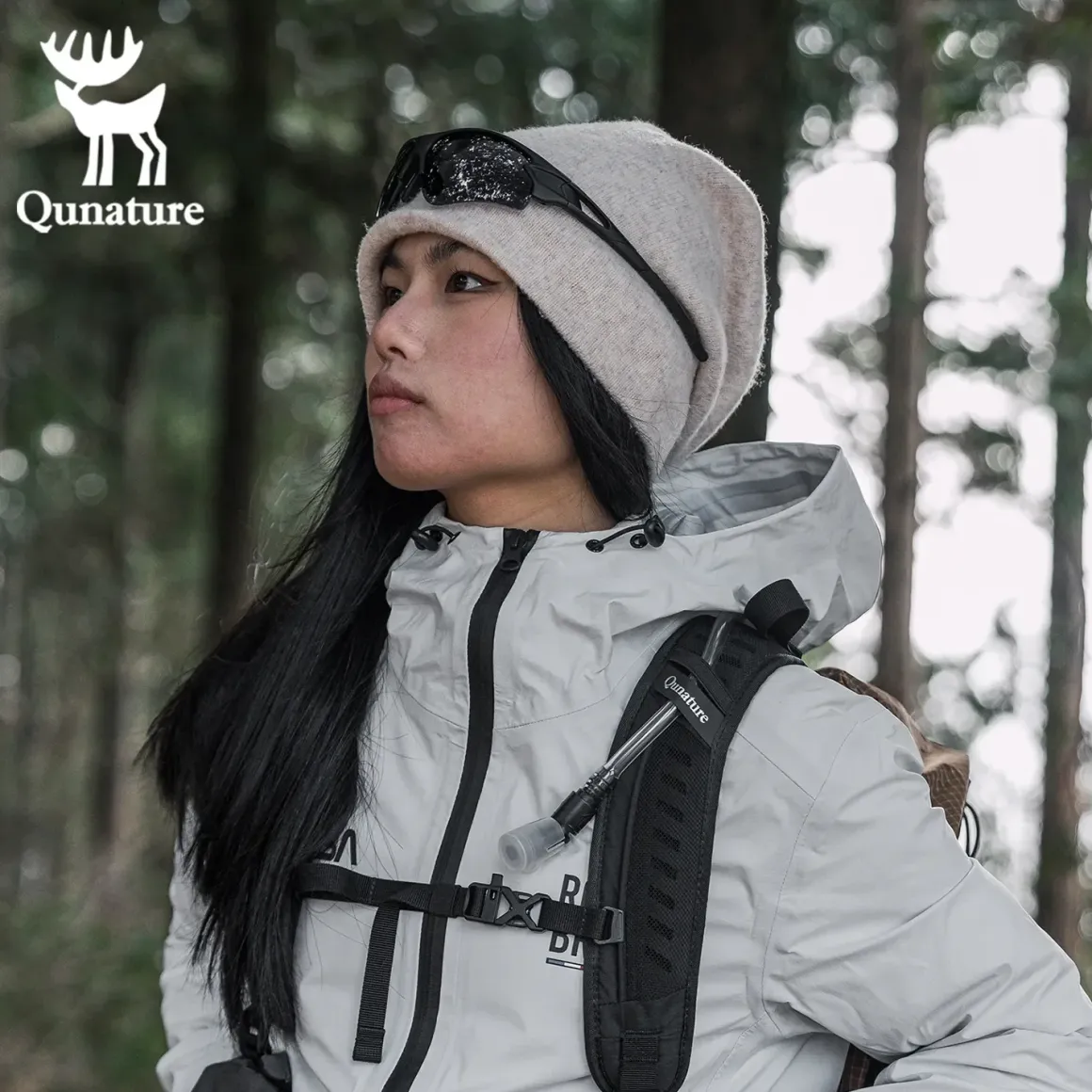 Qunature Waterproof Daypack Lightweight Hiking Backpack 30-35L