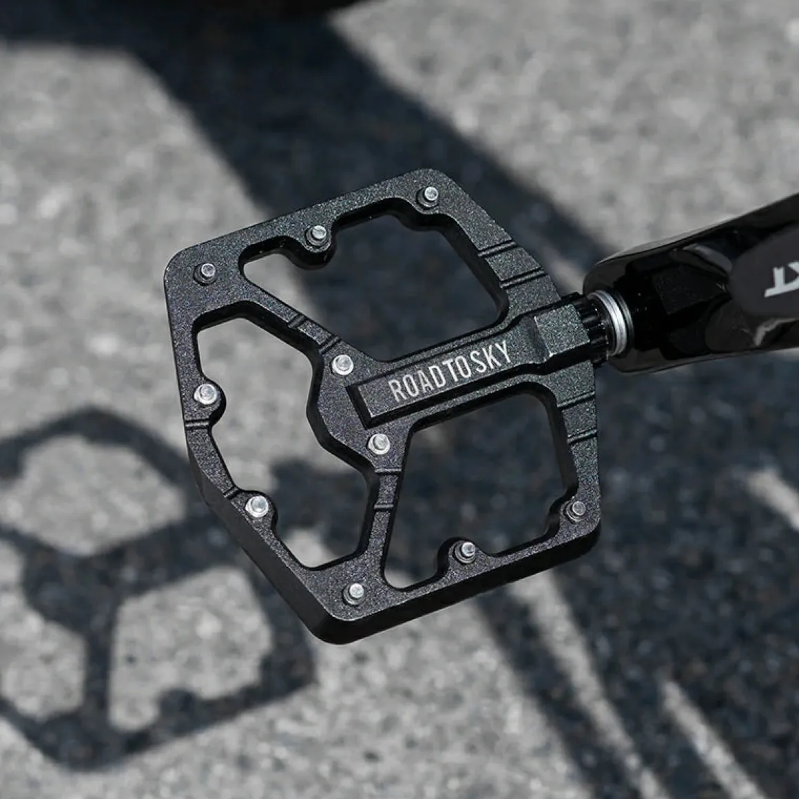 ROCKBROS Large Tread CNC Aluminum Pedals with Sealed Bearings-Road To Sky