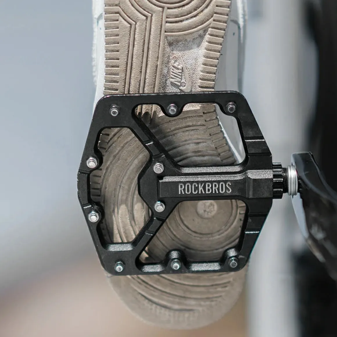 ROCKBROS Large Tread CNC Aluminum Pedals with Sealed Bearings-Road To Sky